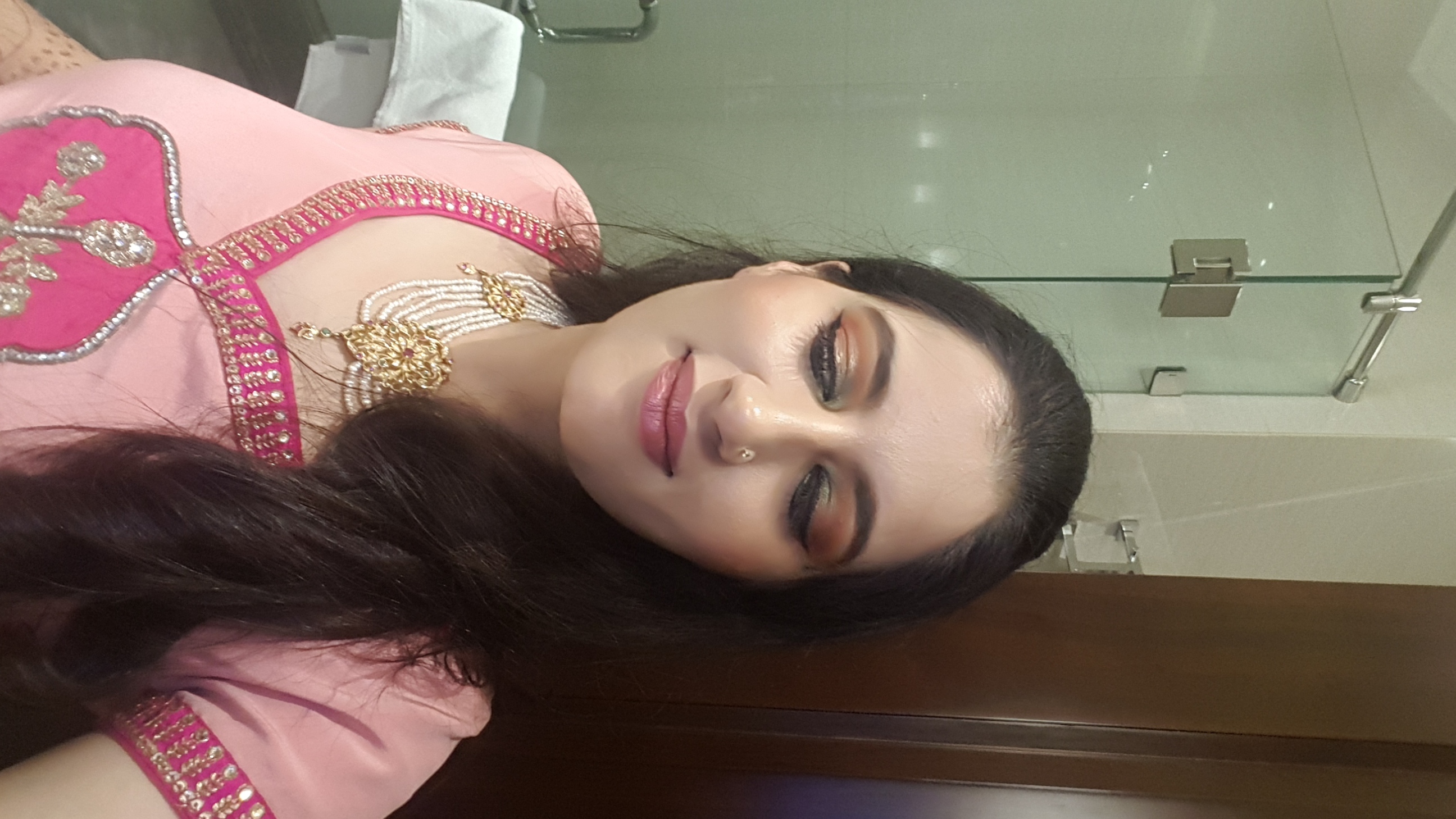 anubhuti-bhatia-makeup-artist-mumbai