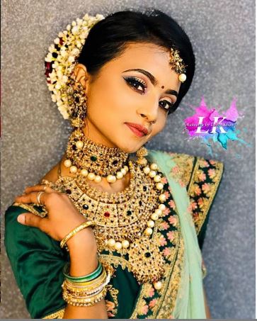 laiba-khan-makeup-artist-mumbai