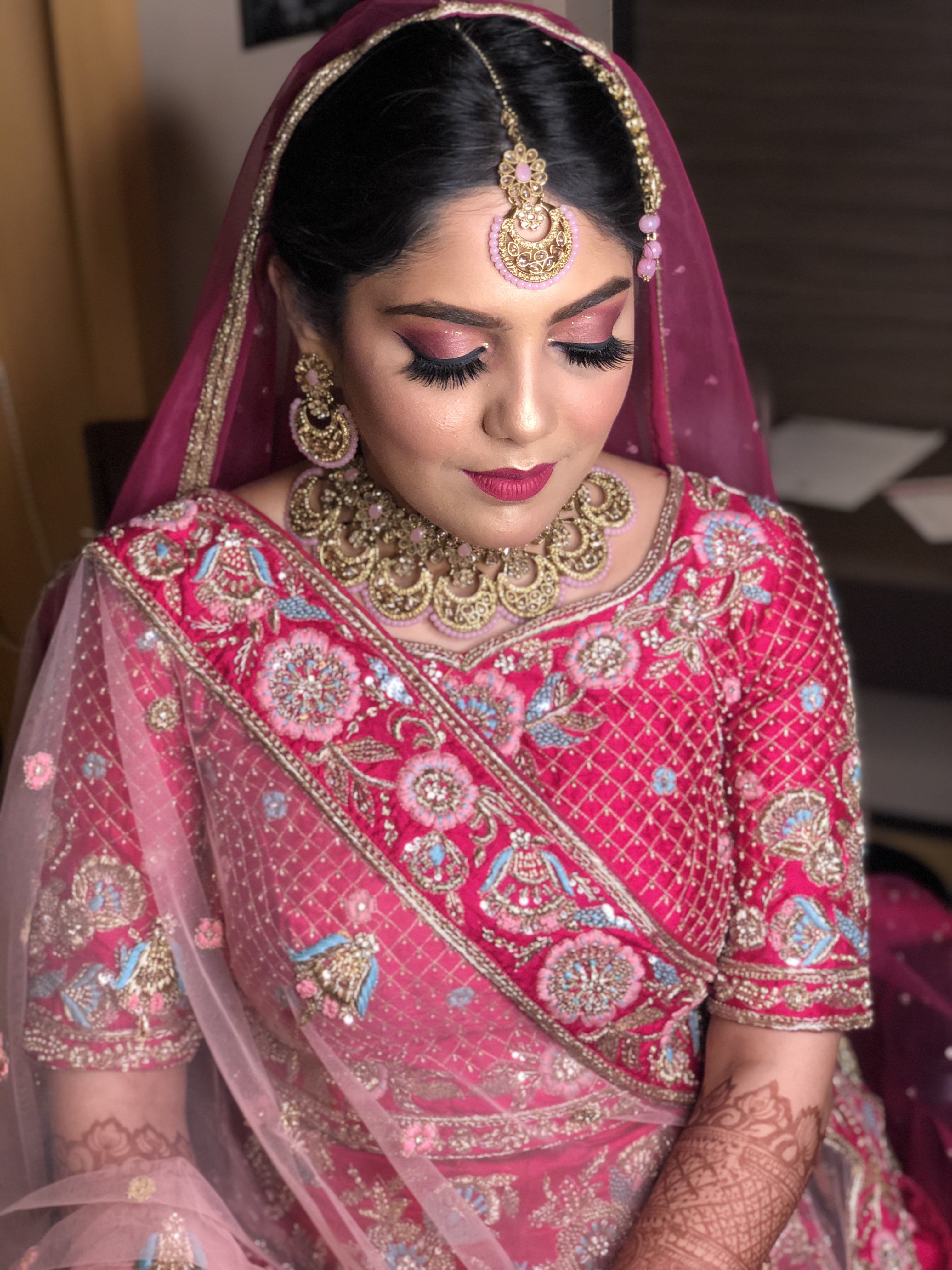 Akanksha Singh - Bridal Makeup Artist in Krishna Nagar, Lucknow | MakeupWale