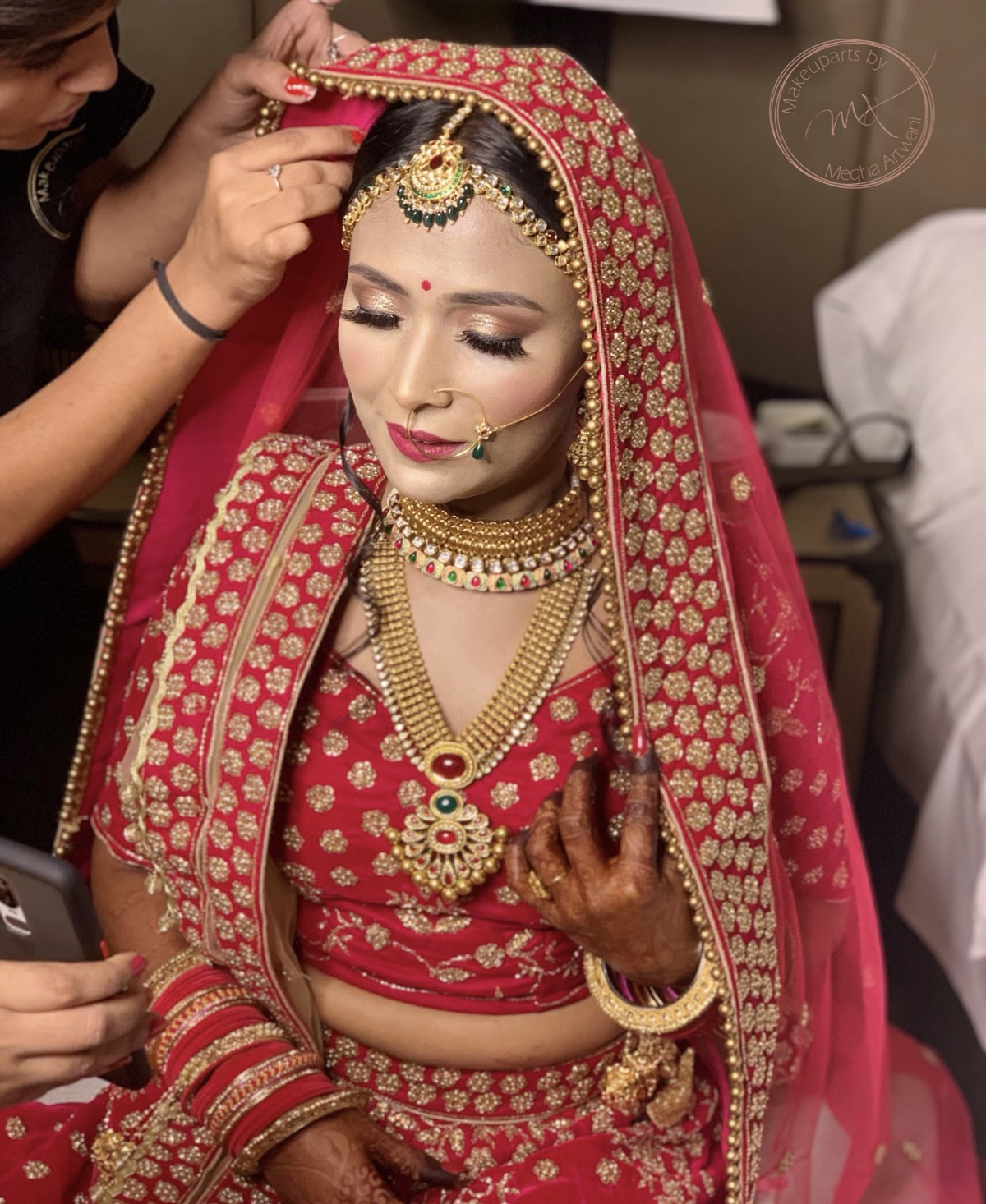 megha-artwani-makeup-artist-indore