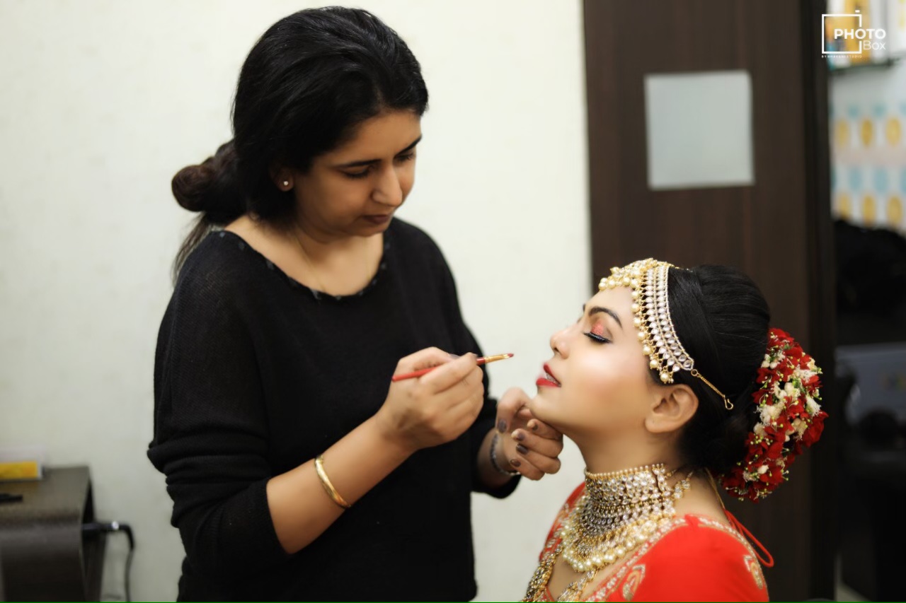 deepali-tulsani-makeup-artist-ahmedabad