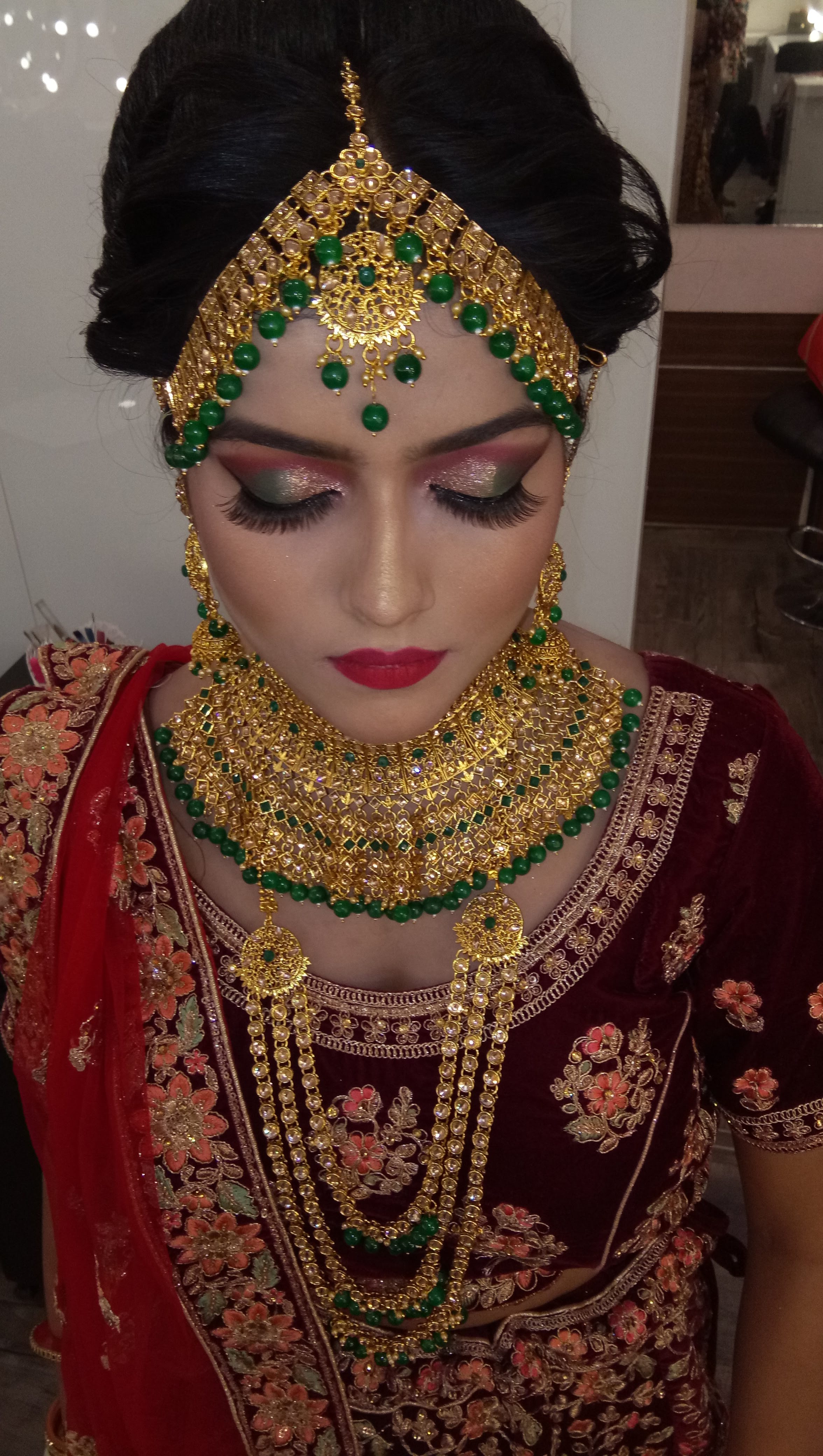 rashi-singh-makeup-artist-delhi-ncr