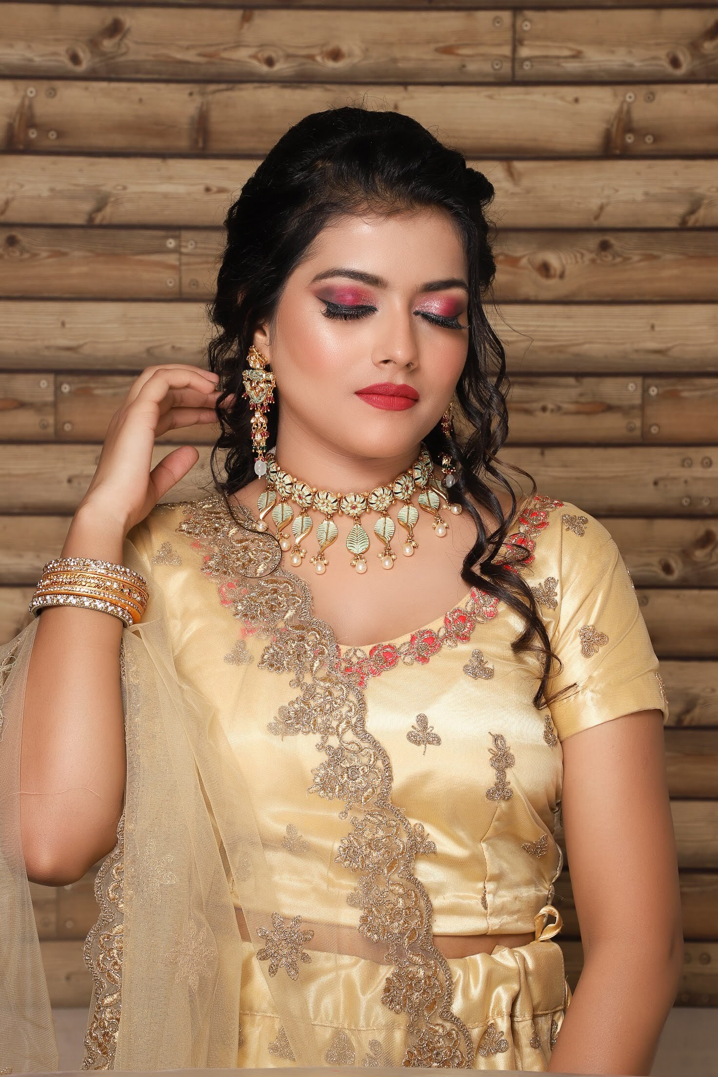 rashi-singh-makeup-artist-delhi-ncr