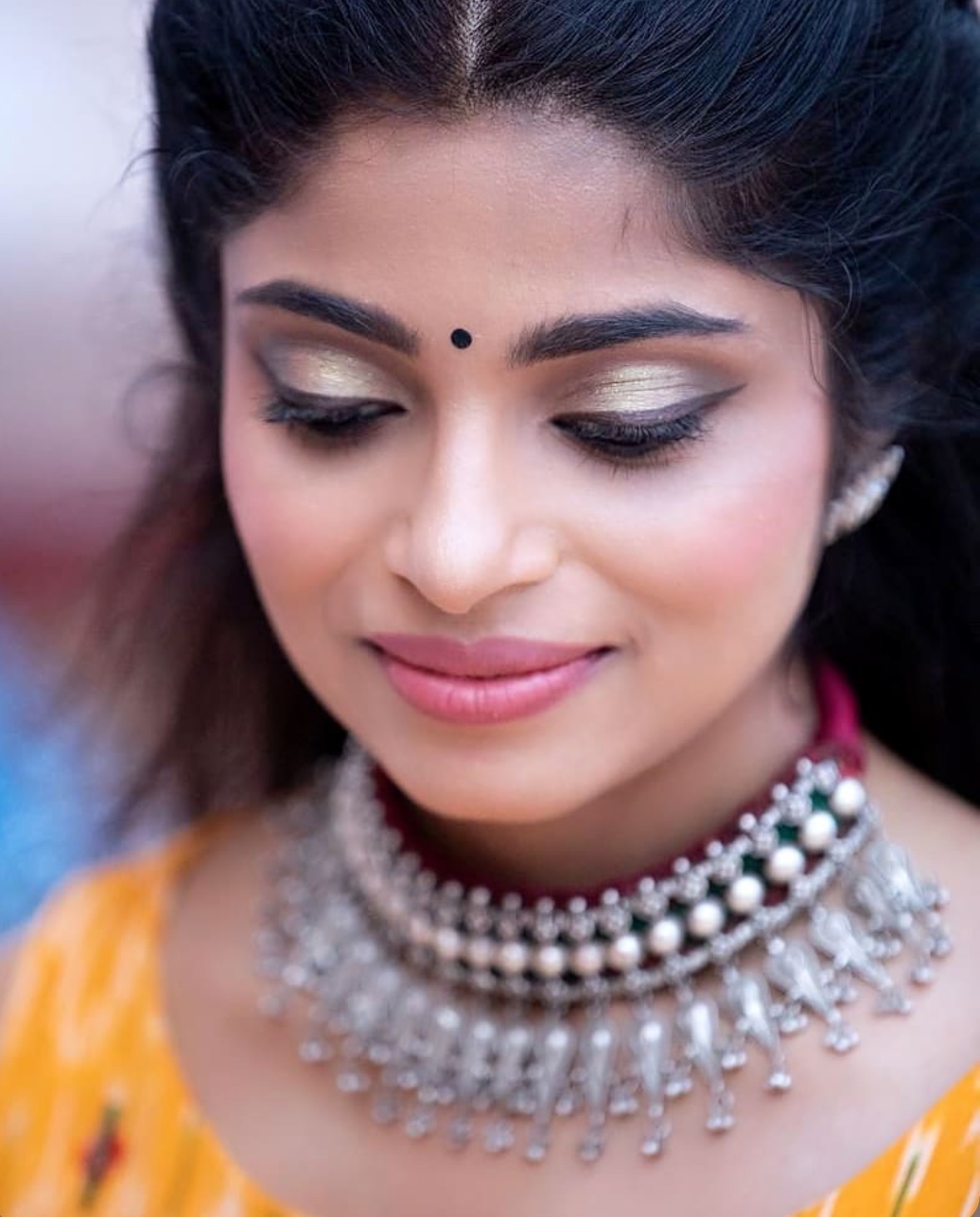 sonali-sagar-makeup-artist-mumbai