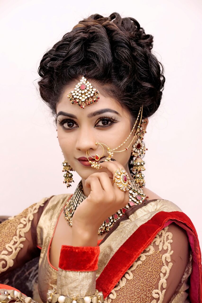 pooja-sarvaiya-makeup-artist-ahmedabad