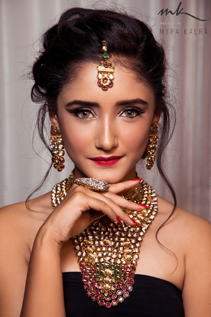 myra-kalra-makeup-artist-indore