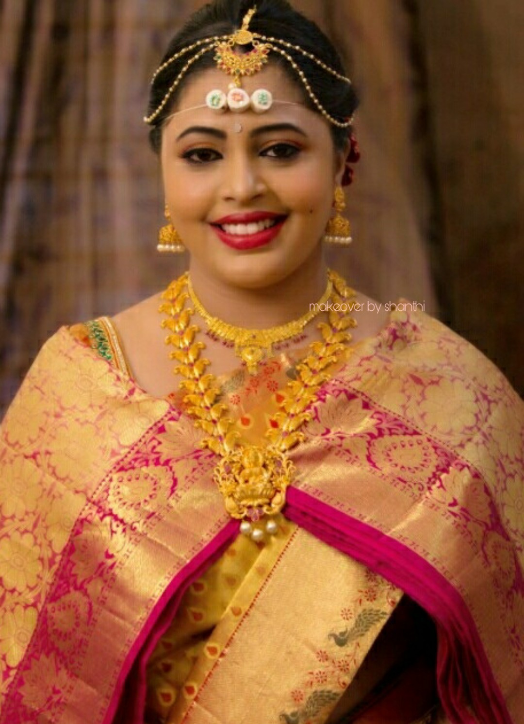 shanthi-shine-makeup-artist-bangalore