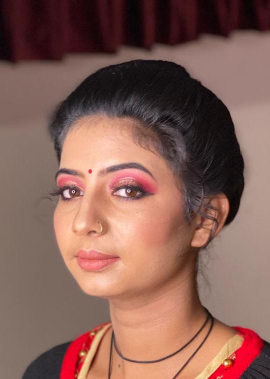 shweta-sharma-makeup-artist-delhi-ncr