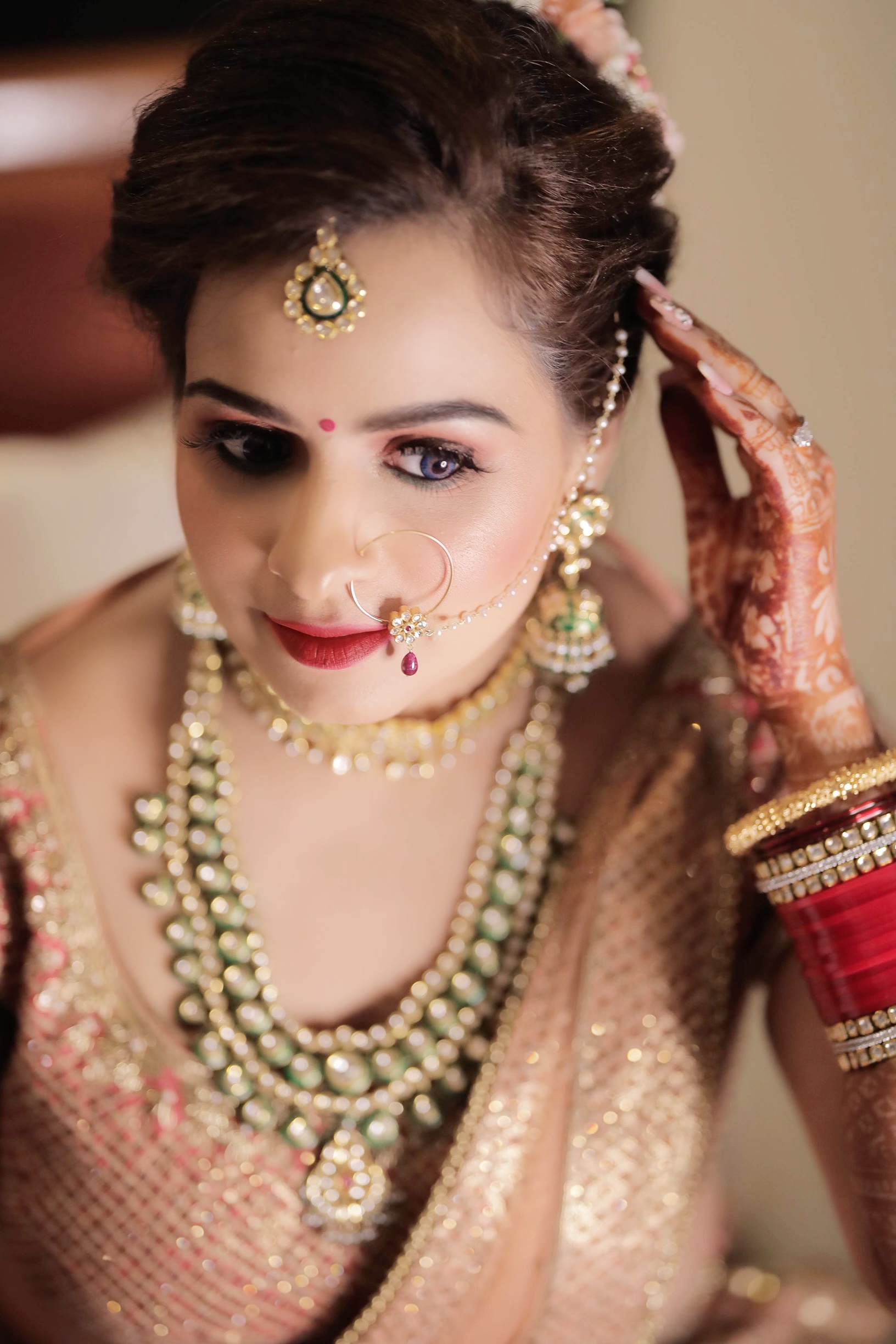 manali-arora-makeup-artist-delhi-ncr