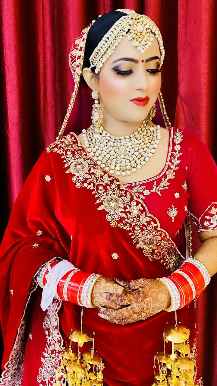 kanchan-balla-makeup-artist-delhi-ncr