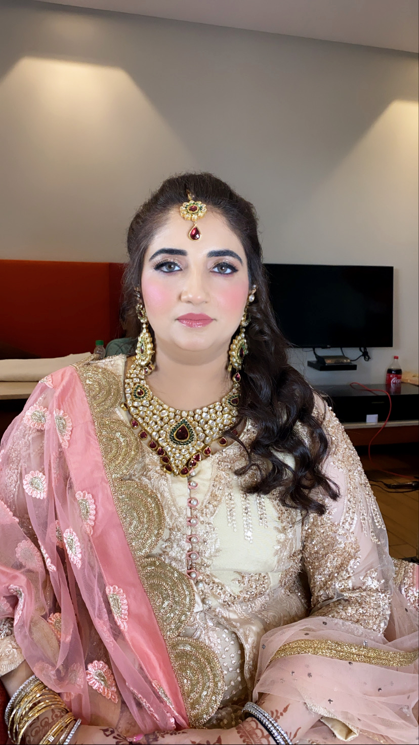 shivani-panwar-makeup-artist-delhi-ncr