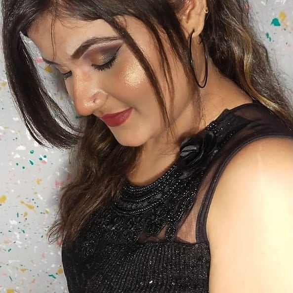 varsha-parwani-makeup-artist-pune