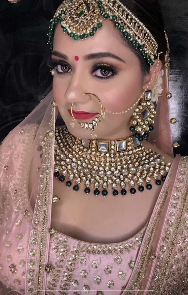 shivi-lakhanpal-makeup-artist-amritsar