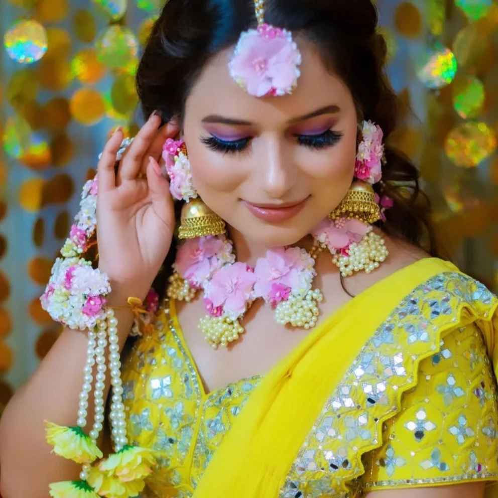 doll-gandhi-makeup-artist-karnal