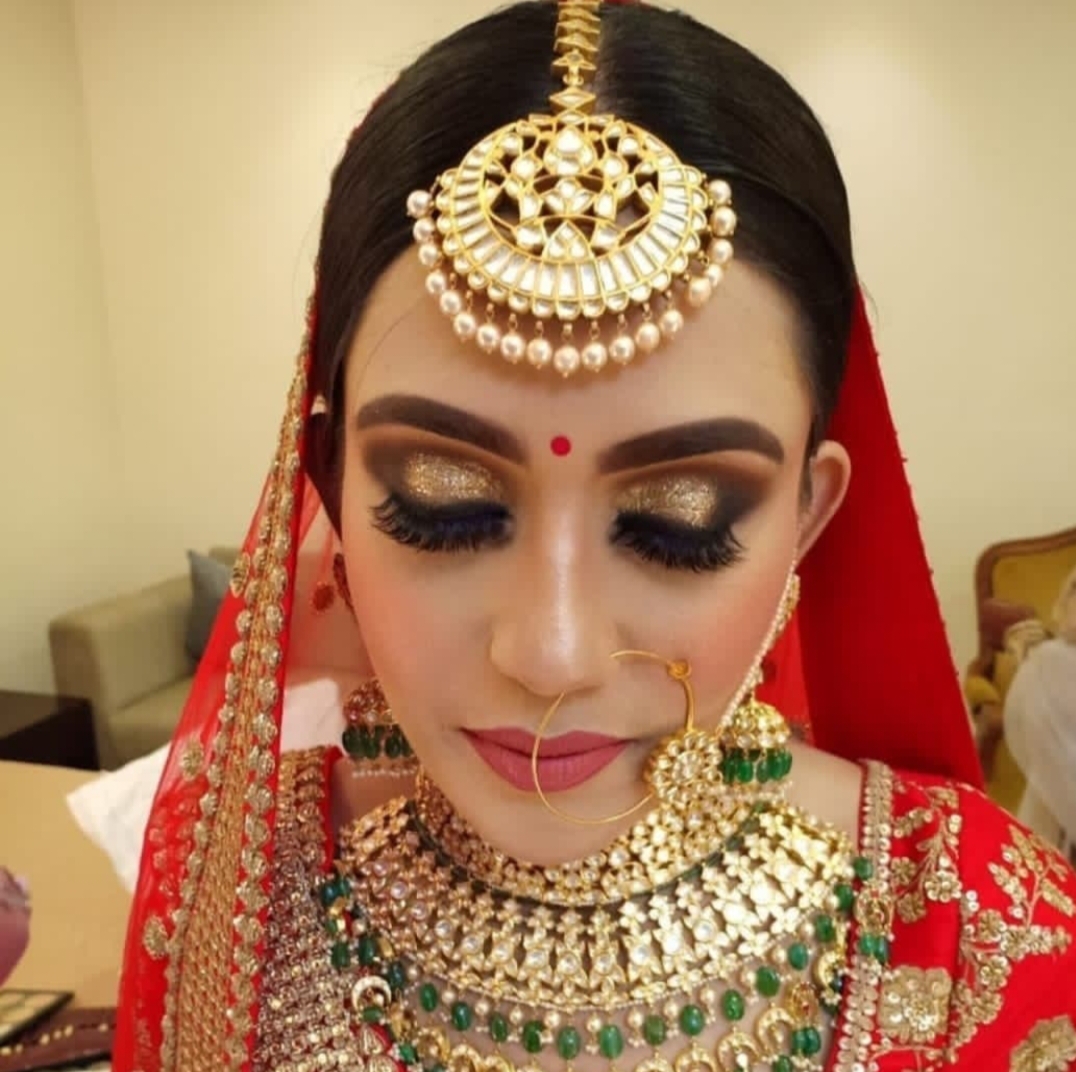 doll-gandhi-makeup-artist-karnal