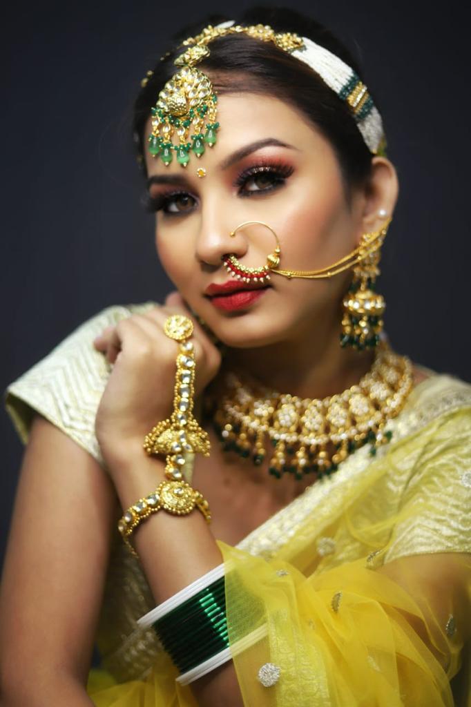divya-kanadia-makeup-artist-mumbai