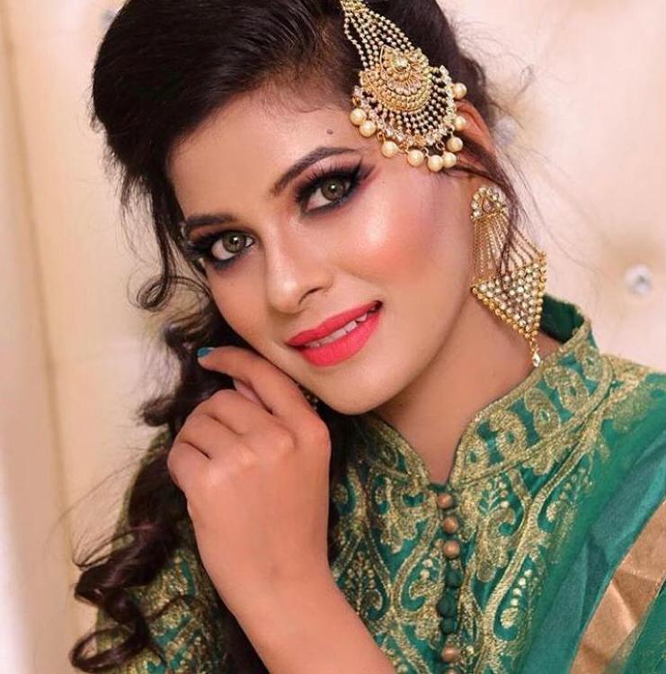 jyotsna-makeup-artist-delhi-ncr