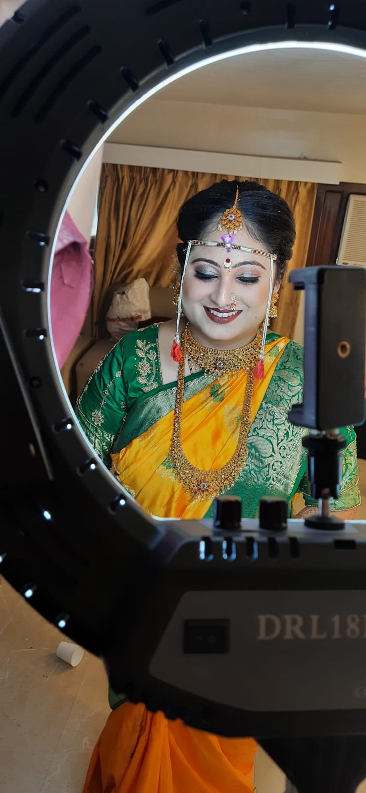 kalpana-painooli-makeup-artist-mumbai