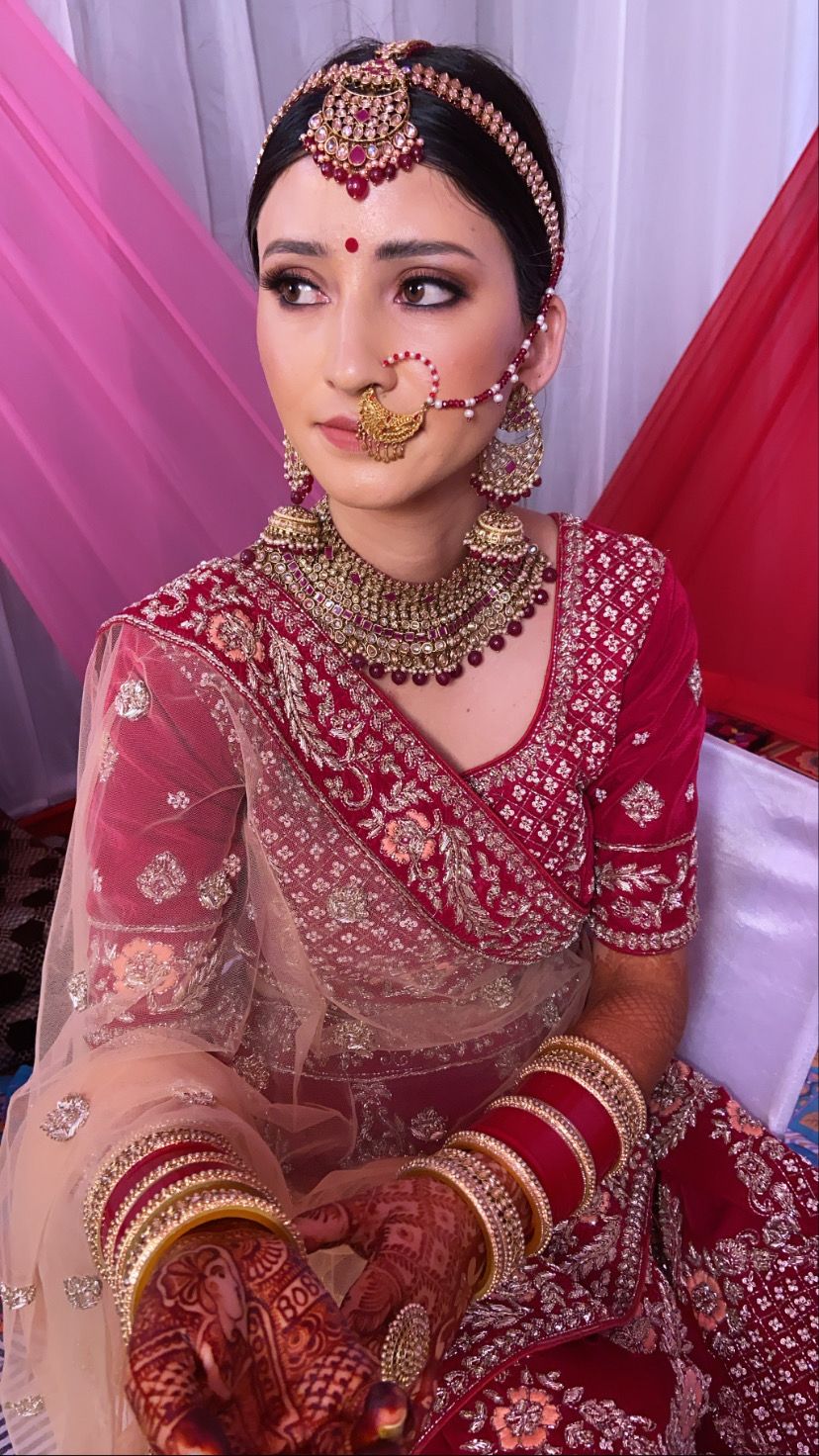 isha-sharma-makeup-artist-chandigarh