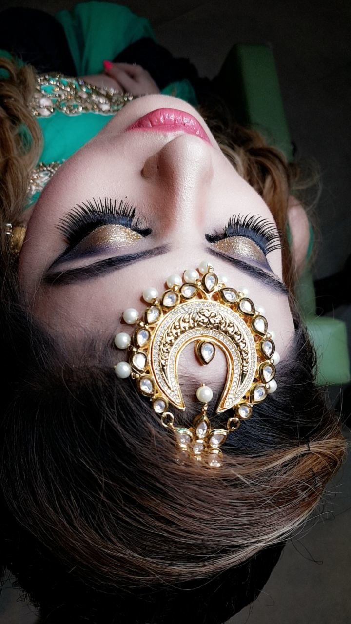 akanksha-choudhary-makeup-artist-delhi-ncr