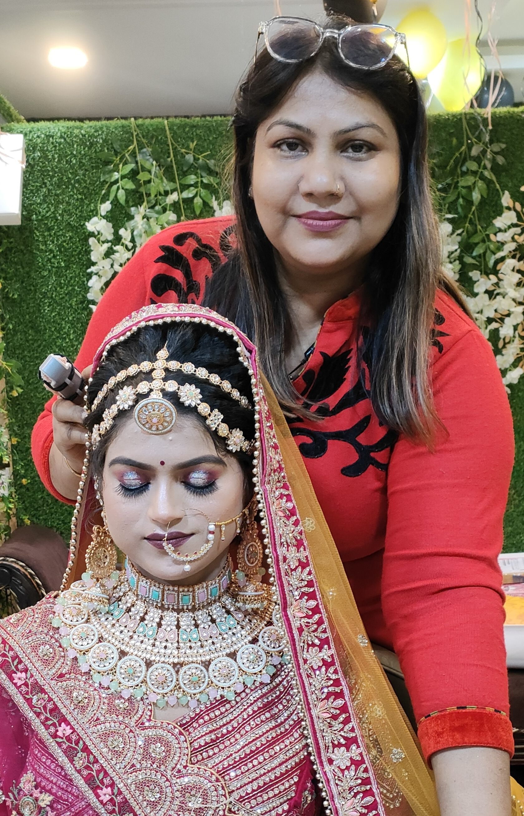 riya-makeovers-makeup-artist-kanpur