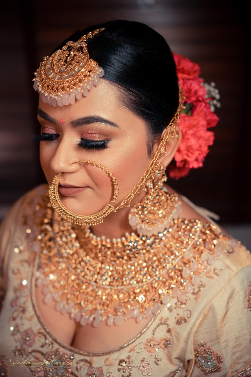 smriti-bharadwaj-makeup-artist-delhi-ncr