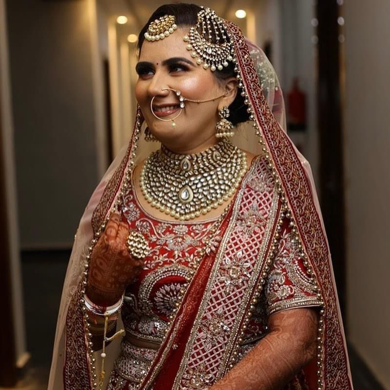 shivani-sharma-makeup-artist-amritsar