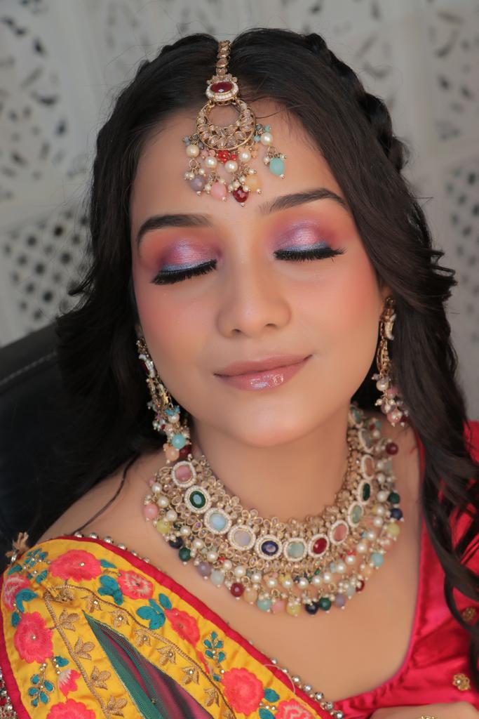 khushi-gupta-makeup-artist-kanpur