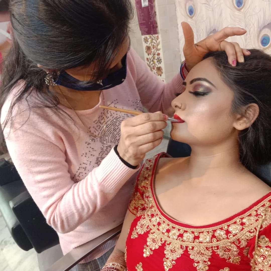 poonam-tyagi-makeup-artist-delhi-ncr