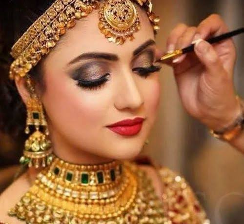 riddhi-mistry-makeup-artist-ahmedabad